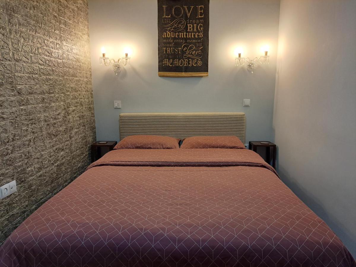 Modern Residence In The Center Of Trikala Екстер'єр фото